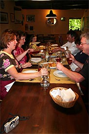 pasta eten in het restaurant Marche